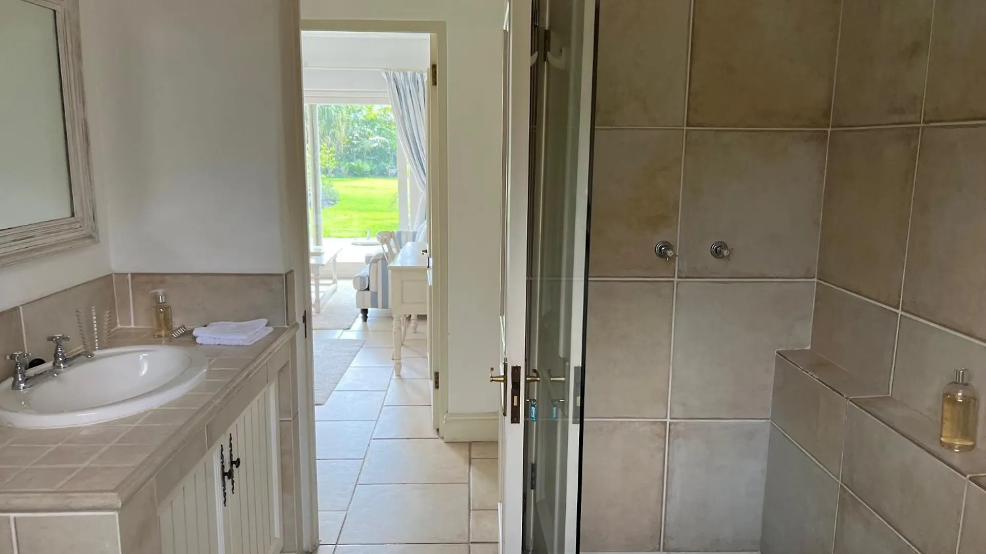 Constantia Valley Lodge Cape Town